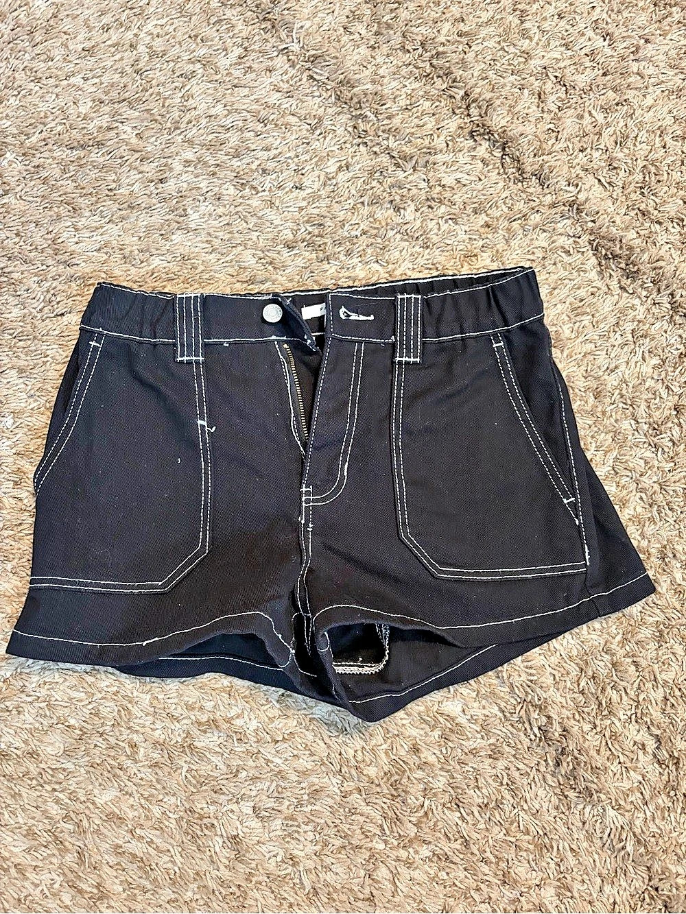 PacSun Contrast Stitch Cargo Shorts in Black Like New